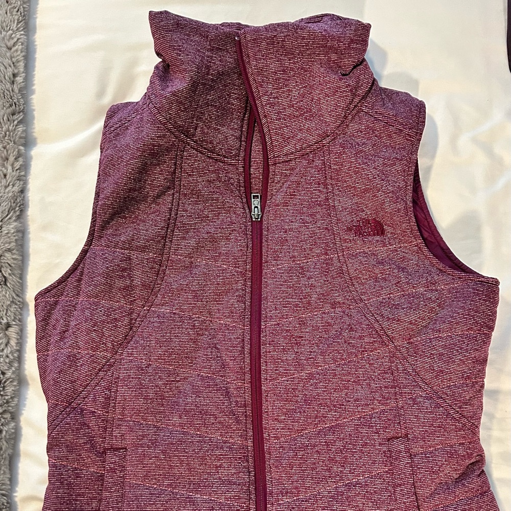 Women’s North Face vest